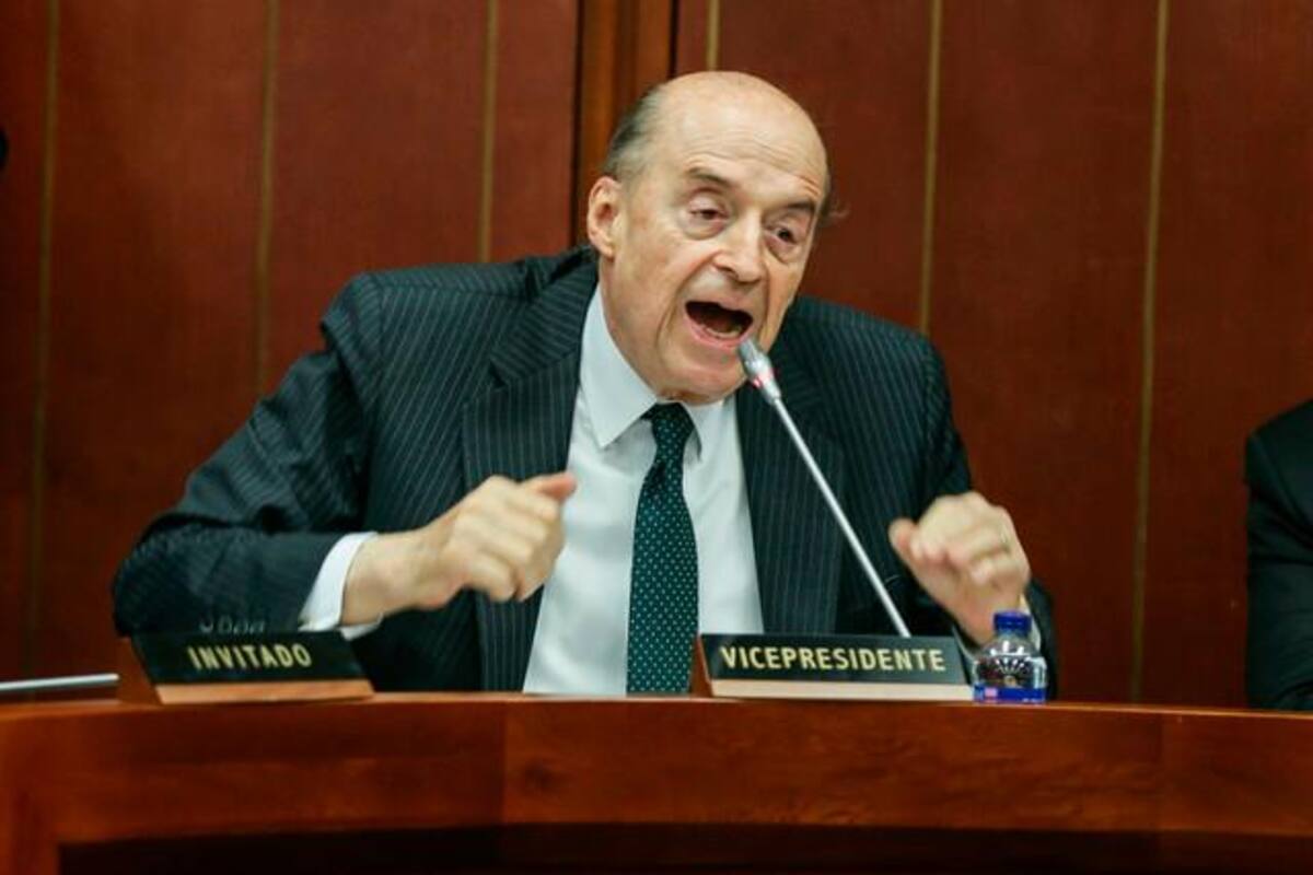 Procuraduría notifica a Petro sobre suspensión del canciller Leyva