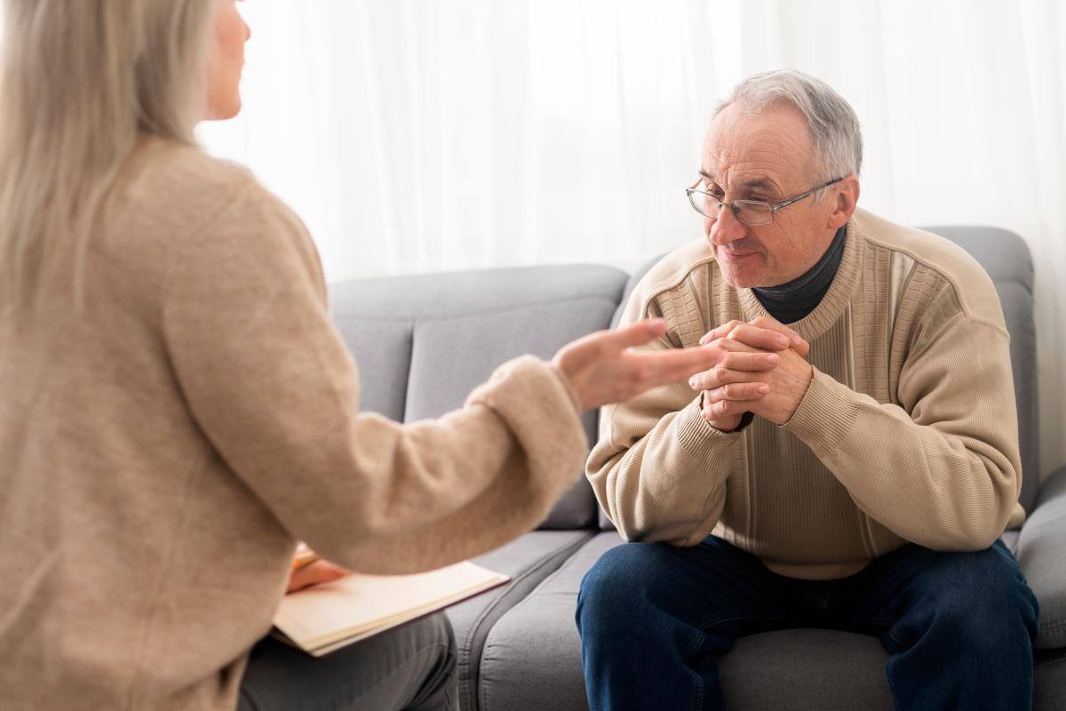 ¿Cuál es el detonante para la depresión en adultos mayores?