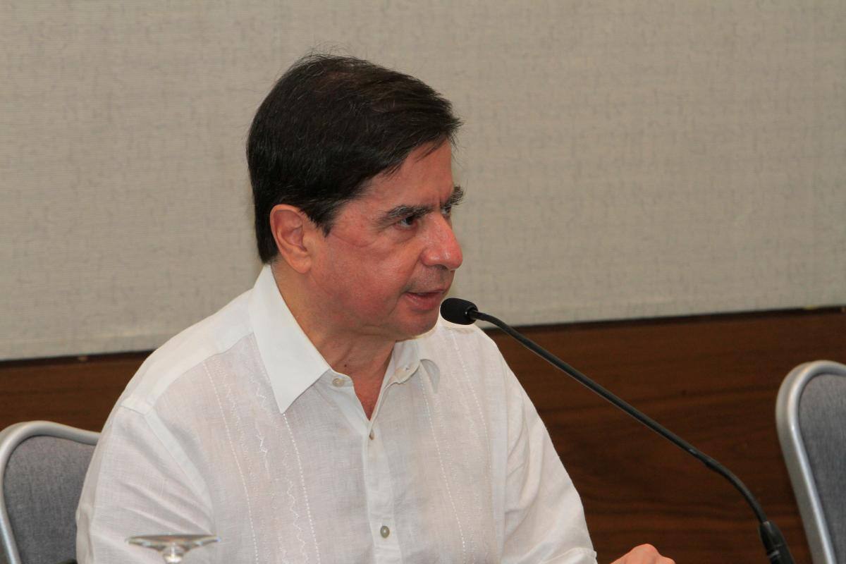 Juan Fernando Cristo participará en seminario con jóvenes de Bolívar