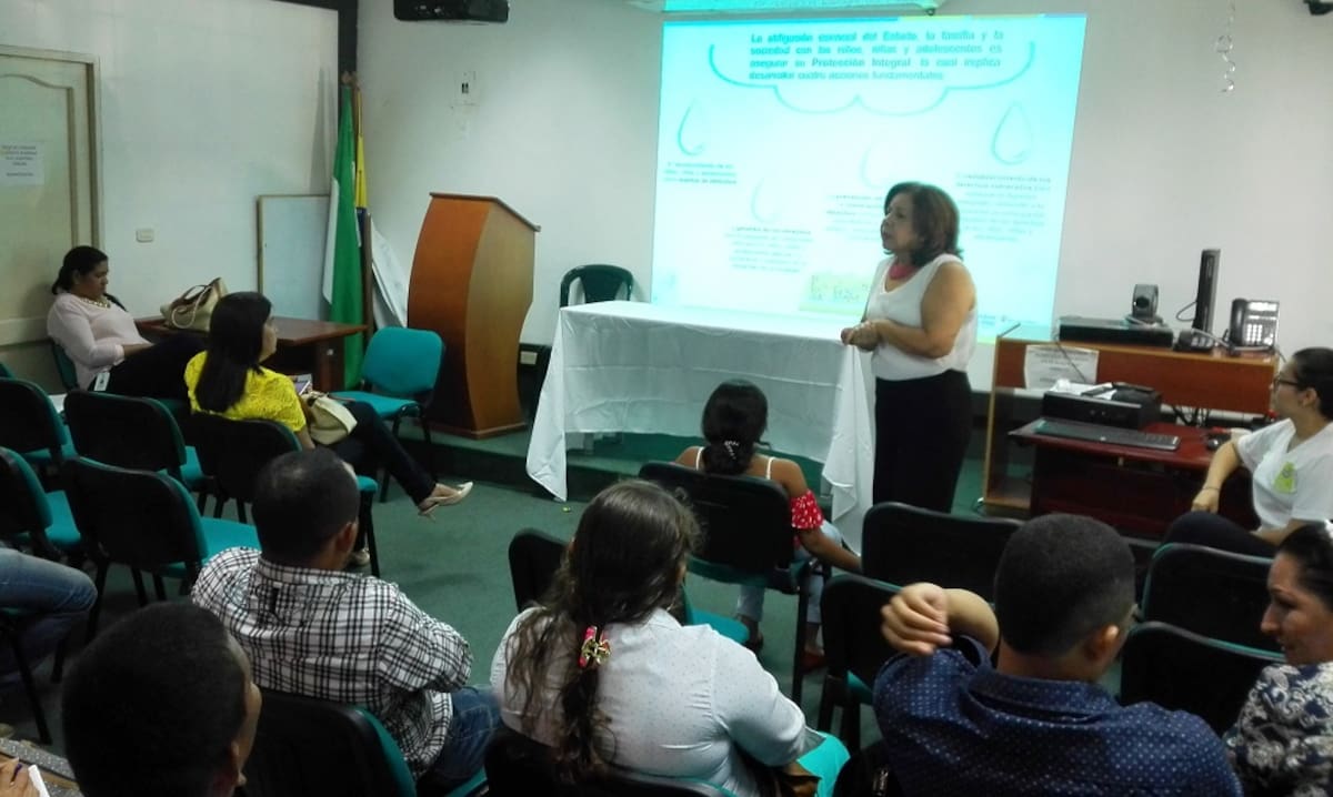 Capacitación entre concejales de Sucre y el ICBF. El Universal