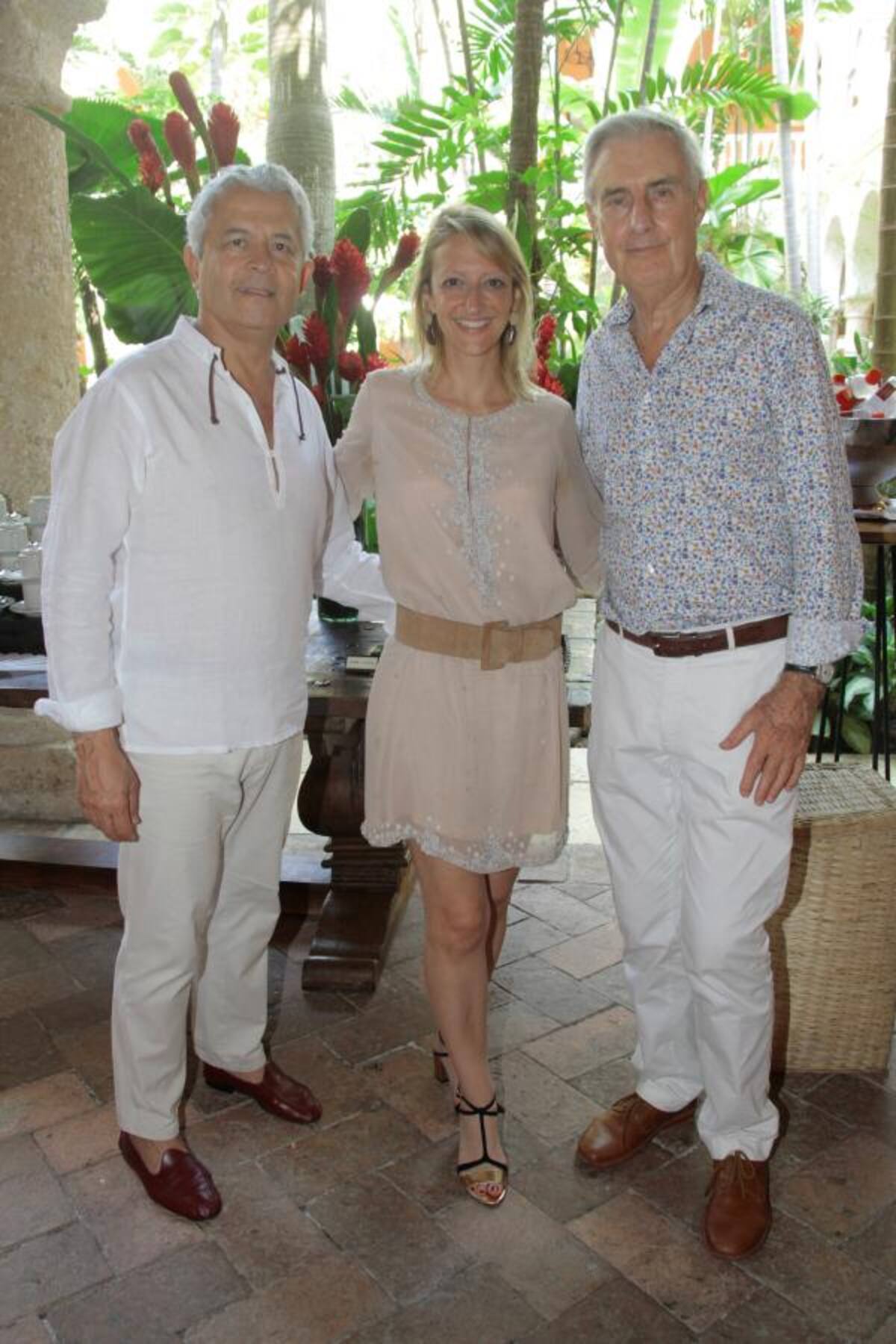 Ernesto Madero, Ruth Arizaga y Brian Donnan.
