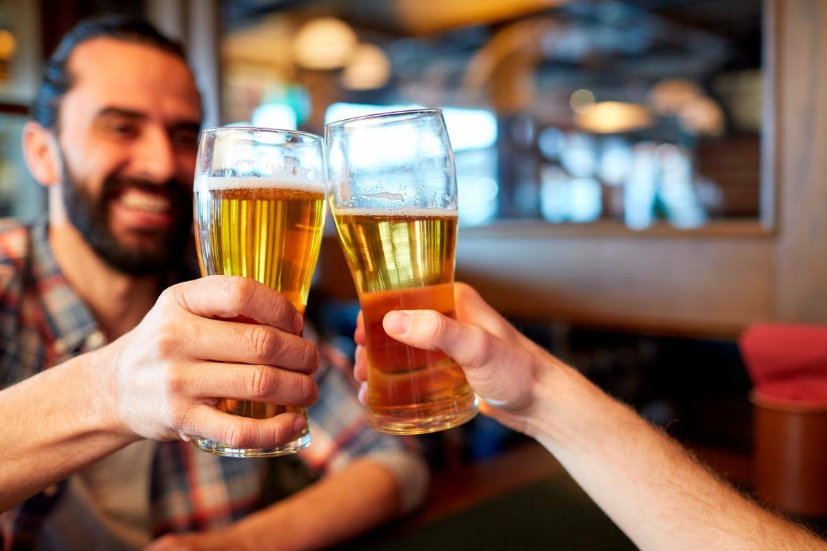 ¿Beber sin resaca? Gel neutralizaría efecto del alcohol en el cuerpo