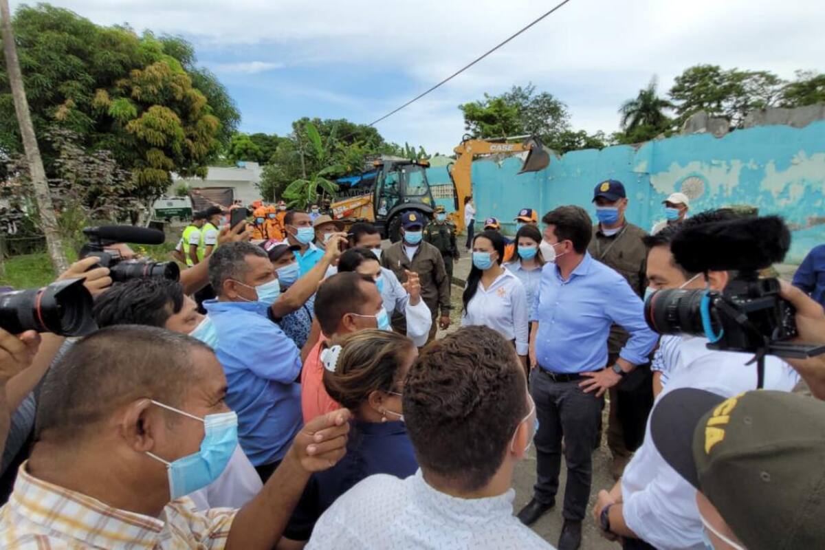 Ministro de Defensa presidió demolición de 'ollas' en Córdoba