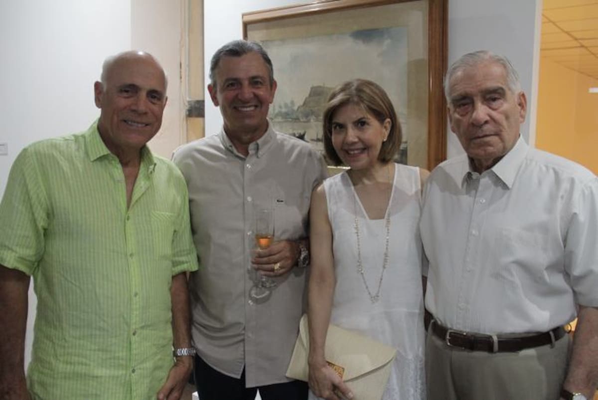 Rafael Tono Lemaitre, Carlos Andrade, Margarita Avendaño y el Almirante (r) Manuel Avendaño. LUIS APARICIO