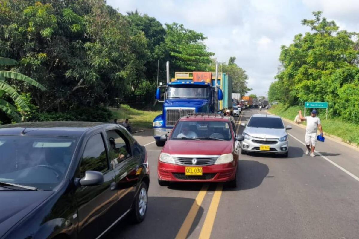 Bloqueo vial entre San Onofre y Cruz del Viso