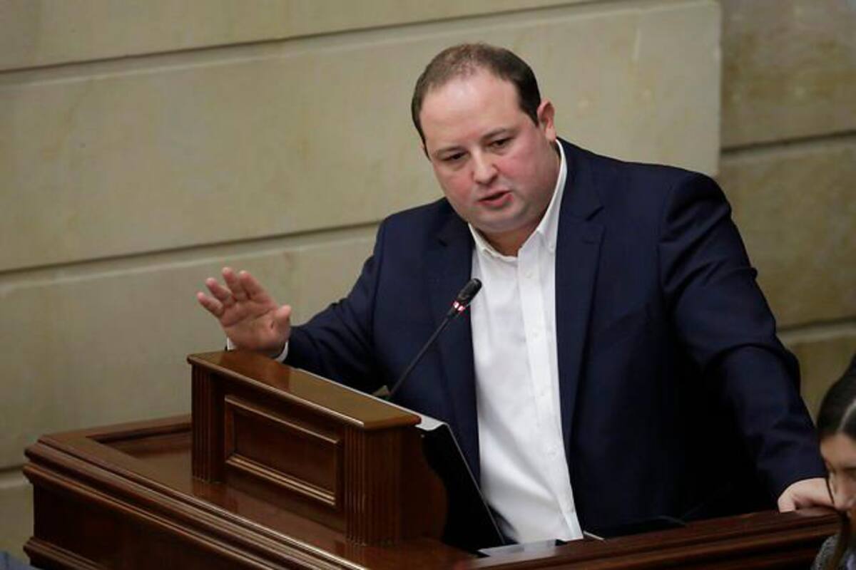 ¡Es oficial! Fernando Nicolás Araújo se despide de su aspiración al Senado