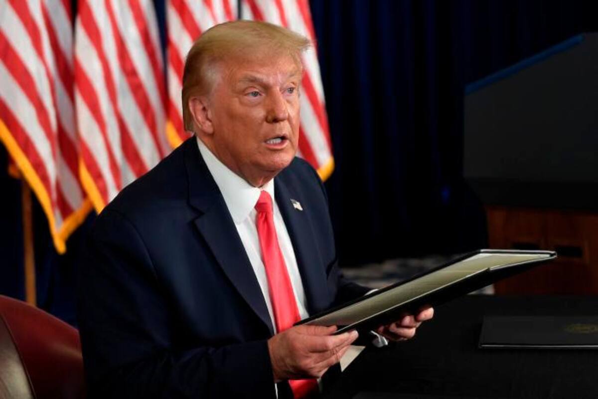 Trump calificó de “estúpidos” a los latinos, asegura su exabogado