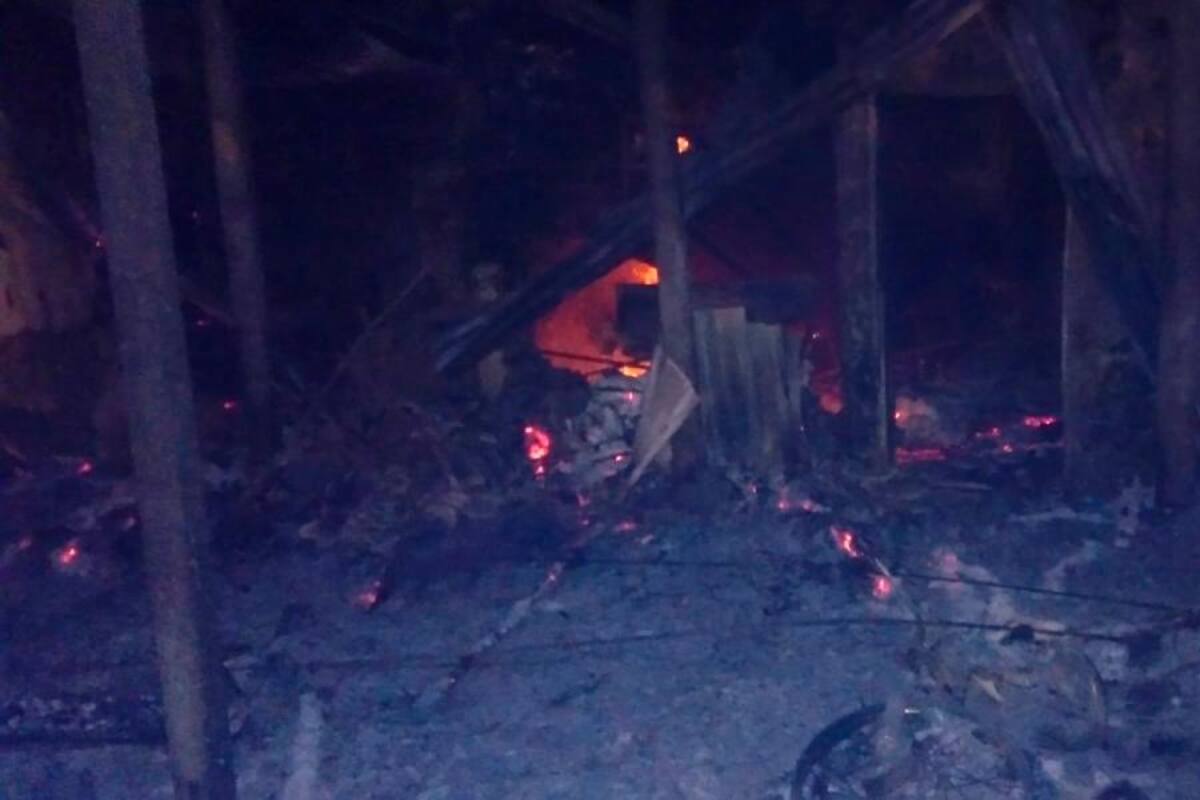 Un muerto y una casa quemada deja una riña en Palenque, Mahates