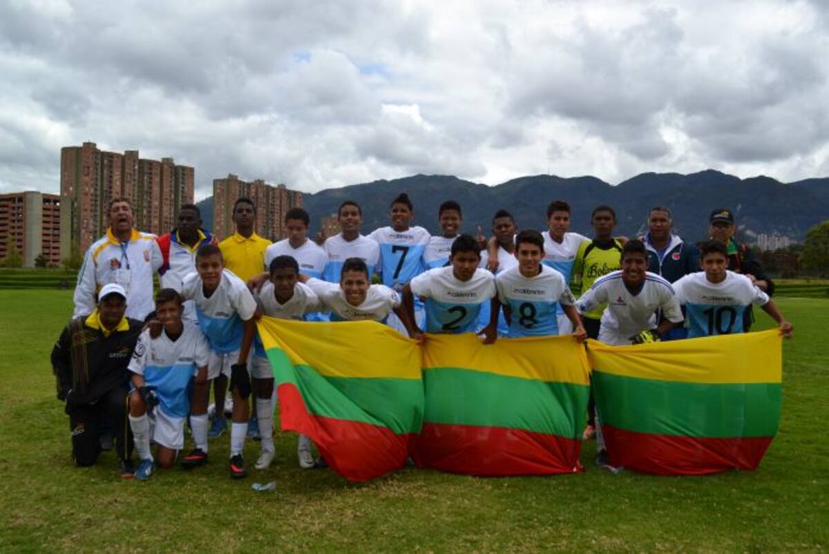 Bolívar fue campeón en fútbol en Bogotá. CORTESÍA
