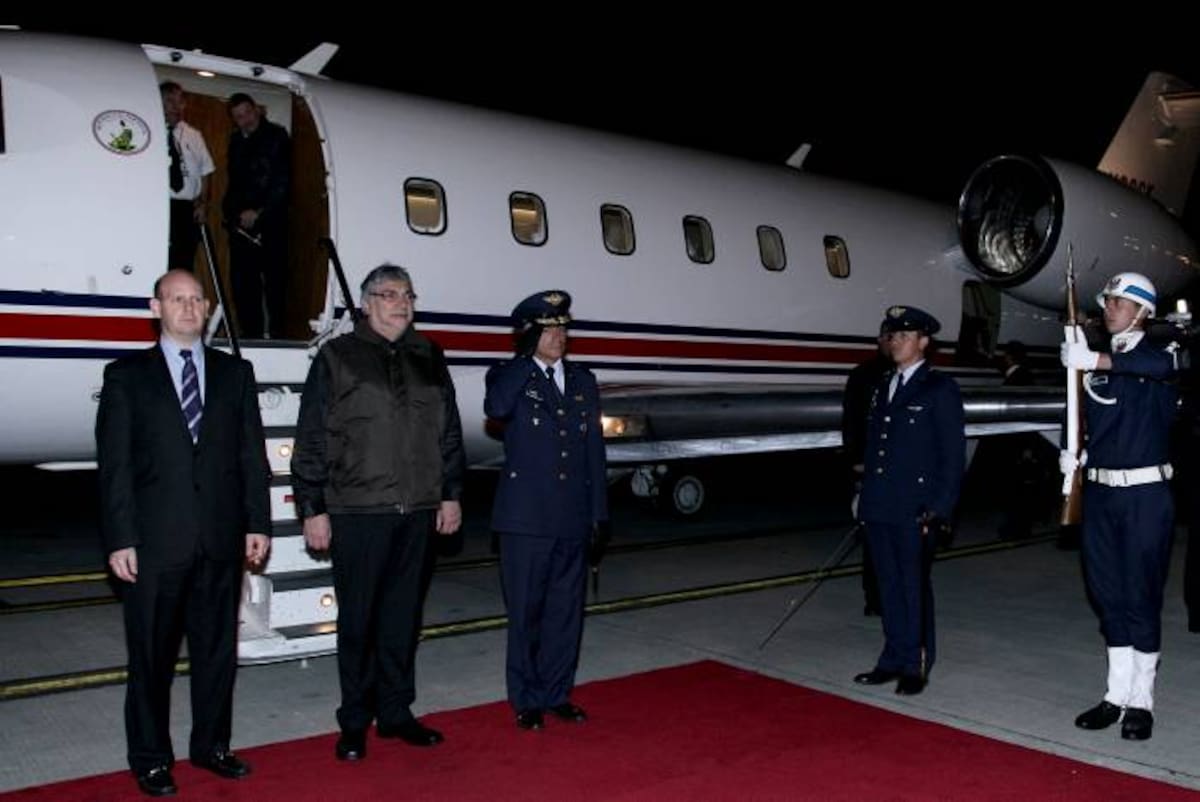 Fernando Lugo, presidente de Paraguay llegó a Bogotá. Prensa Presidencia