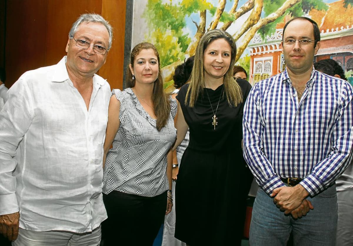 Rafael Martínez, Niurka Rigñack, Carolina Calderón y Juan Carlos Aponte.