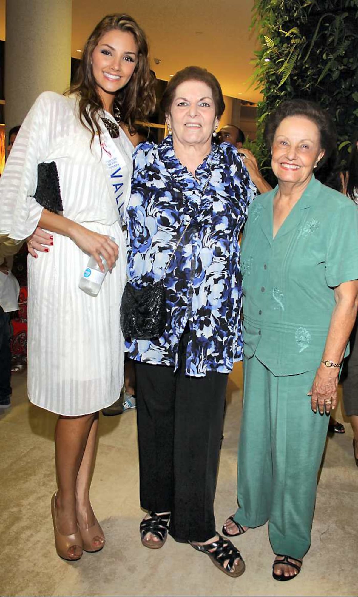 Señorita Valle, Melina Ramírez, Edith de Sedan y Judith Perdomo de Araújo.