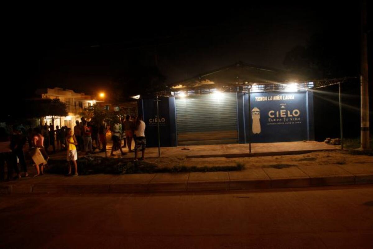 Tienda donde asesinaron a Andrés Sarmiento. Aroldo Mestre/ El Universal/