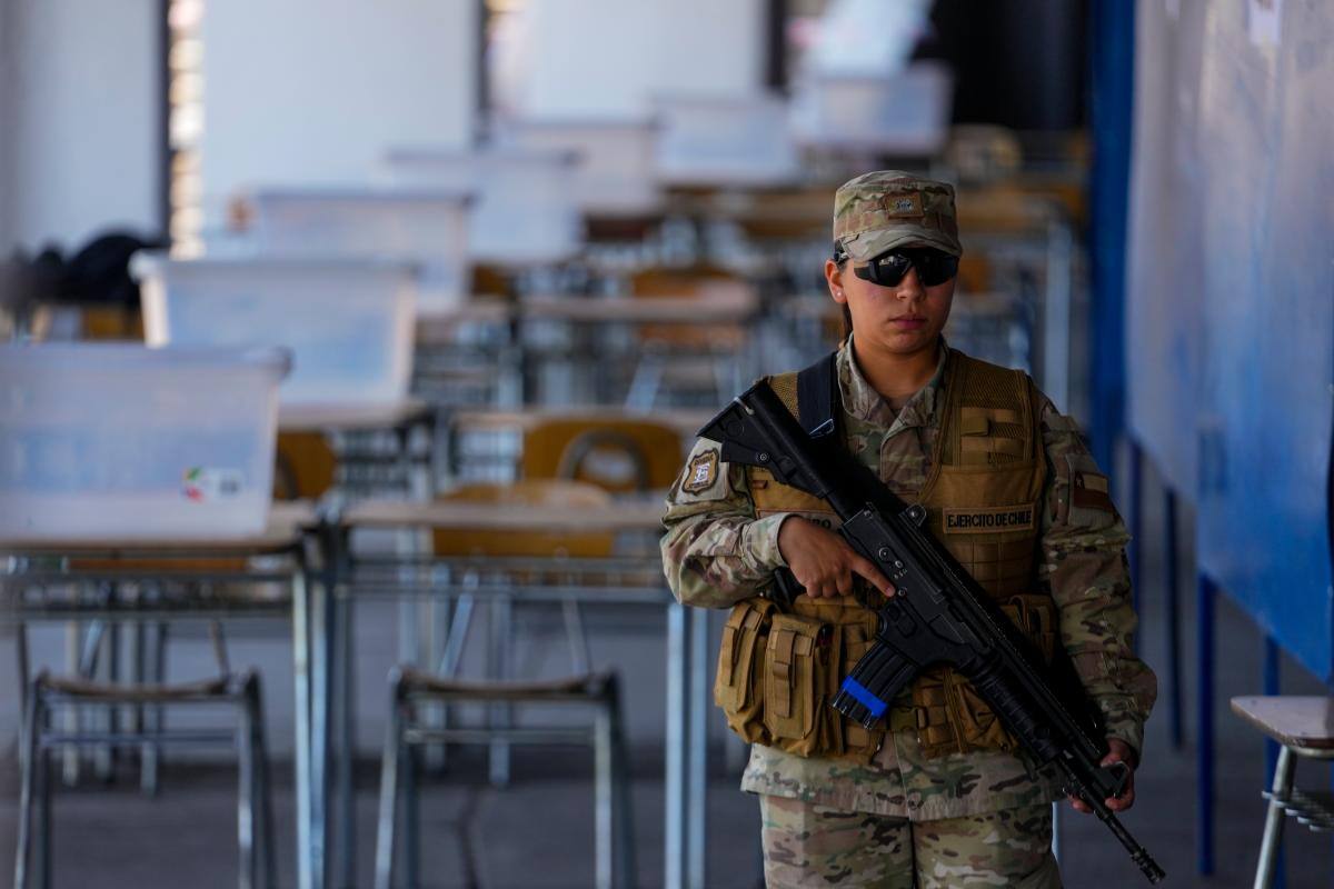 Chile vota nueva propuesta constitucional para reemplazar Carta Magna