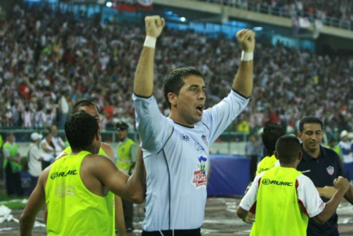 El arquero uruguayo Adrián Berbia se constituye en el primer refuerzo del Real para torneo de fútbol profesional colombiano. Archivo