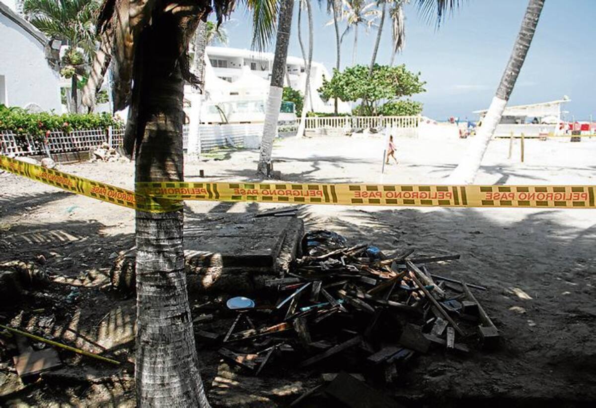 El espacio recuperado fue demarcado advirtiendo que nadie puede volver a ocuparlo. ÓSCAR DÍAZ, GENTE BAHÍA - EL UNIVERSAL