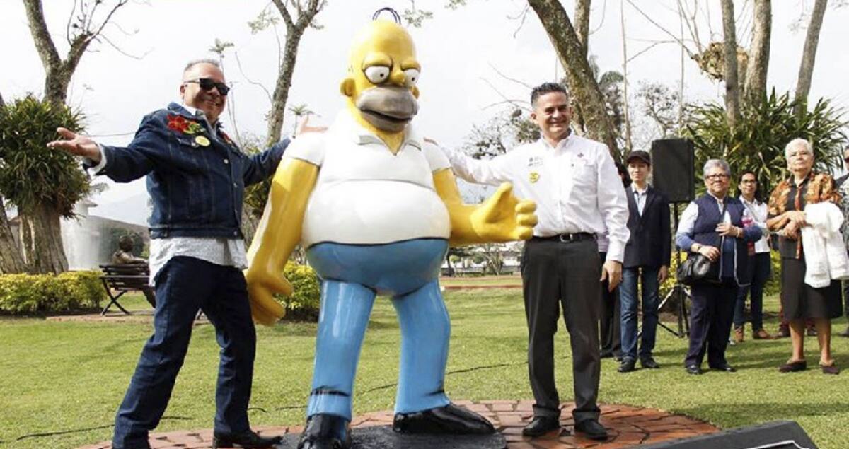 Escultura de Homero Simpson en el Municipio de Veracruz, México. Twitter.