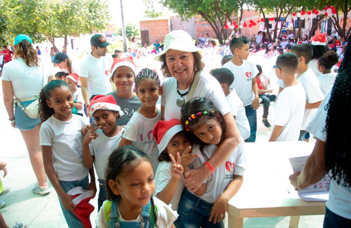 La fundación también hizo actividades para los niños del sector Revivir de San José de Los Campanos. // Cortesía