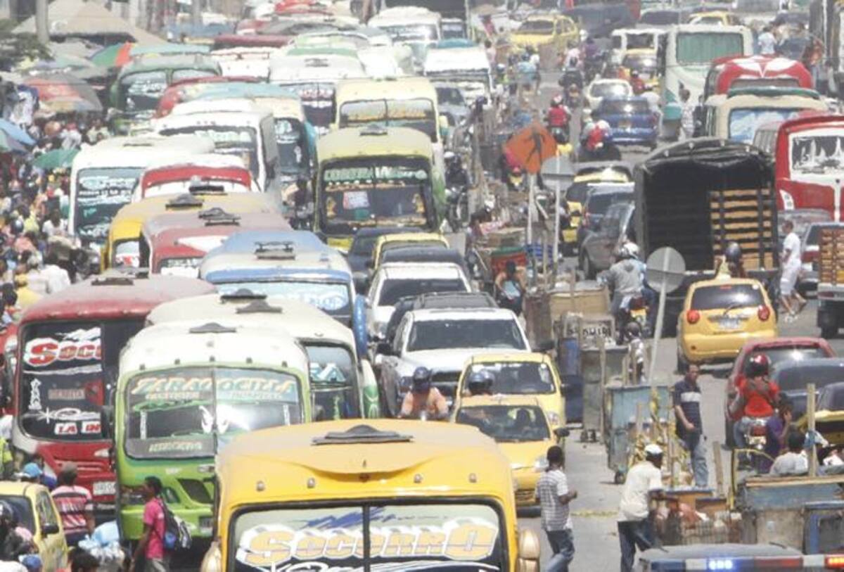 Siguen las quejas por el mal servicio de buses y busetas. Archivo