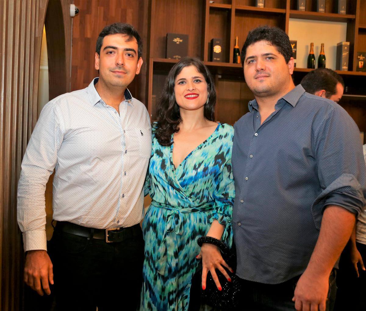 Fabián Botero, Larisa Jasbón y Aníbal Jasbón.