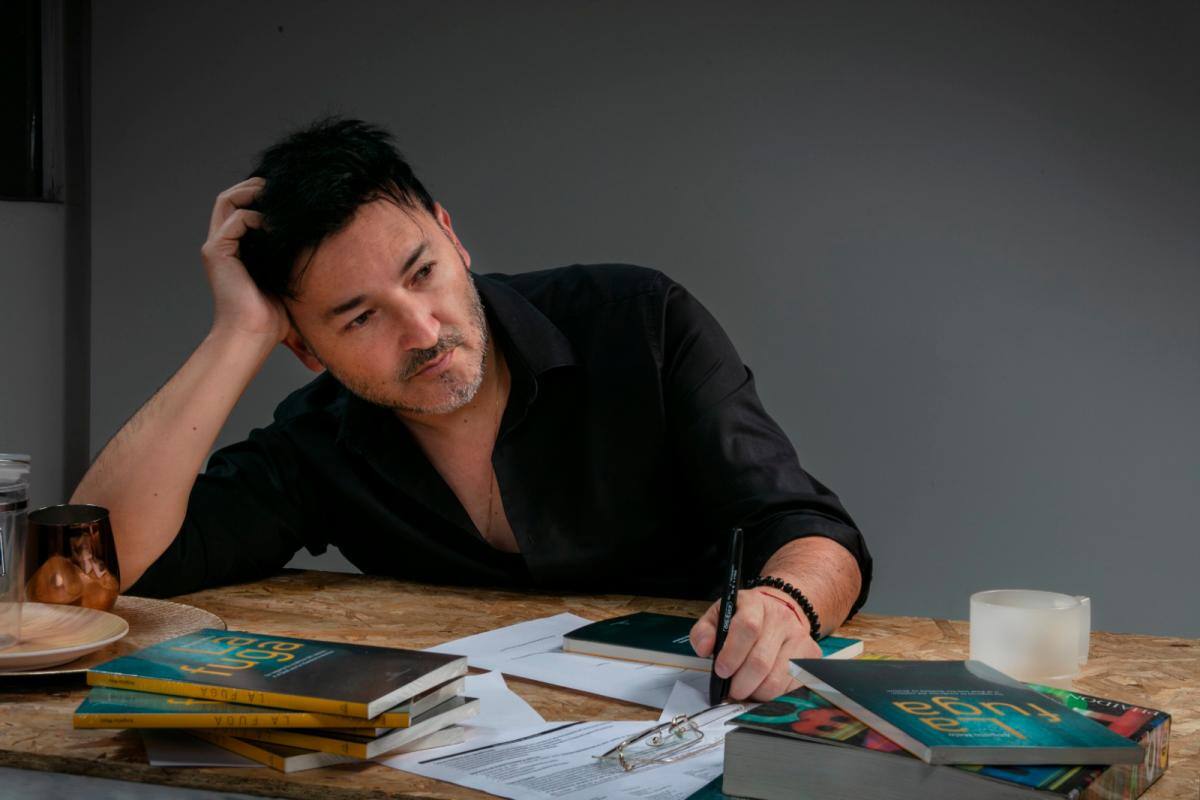 Conoce el significado de amar con “Diario de amor”, de Angelo Melo