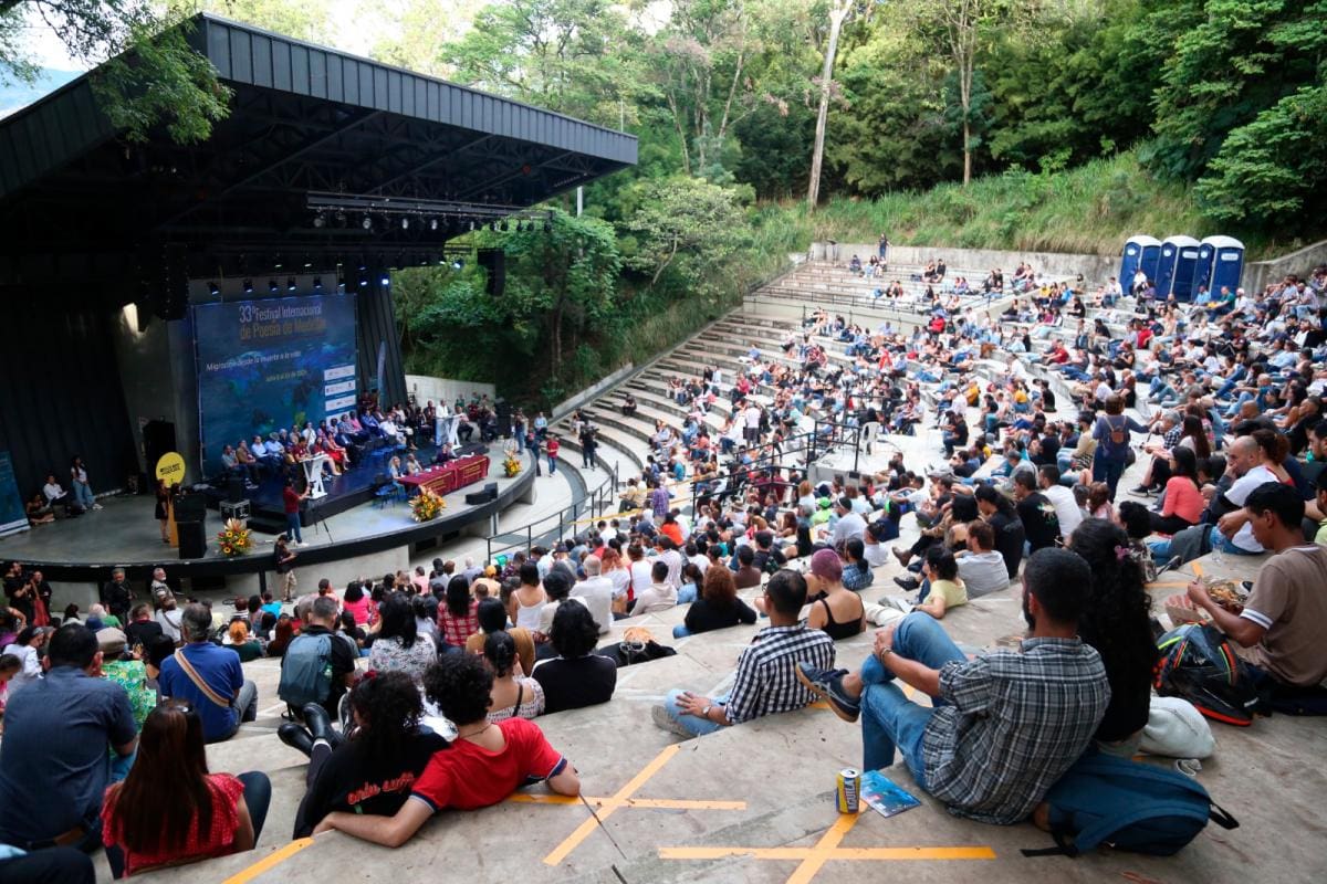 Más de 60 mil personas disfrutaron de lo mejor de la poesía en Medellín