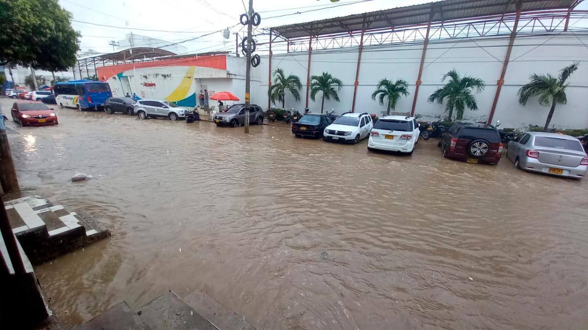 Vista de la carrera 81, a la altura del Estadio de Fútbol de San Fernando. //Julio Castaño - El Universal