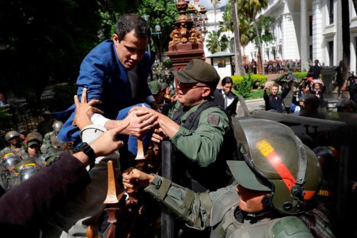 EEUU tilda de “farsa” el voto en el Parlamento venezolano y respalda a Guaidó