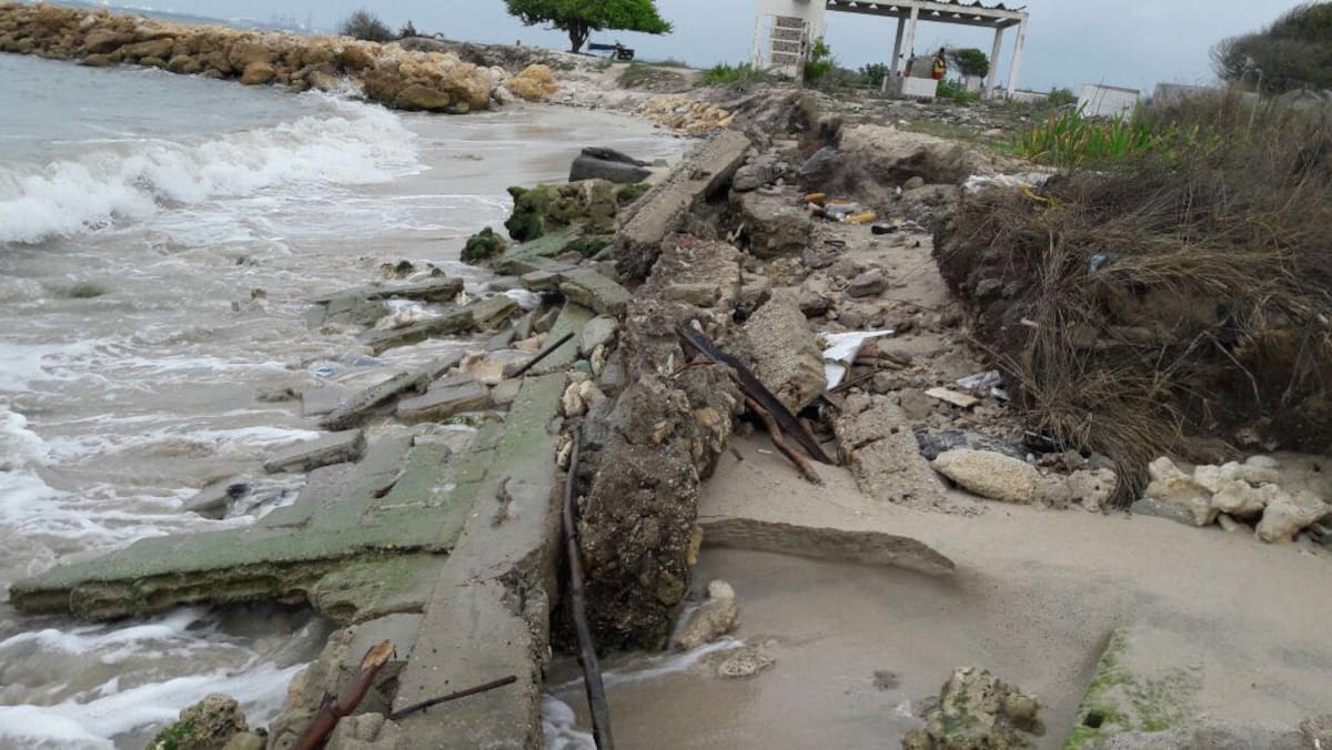 Se derrumbaron las paredes del cementerio de Tierrabomba.