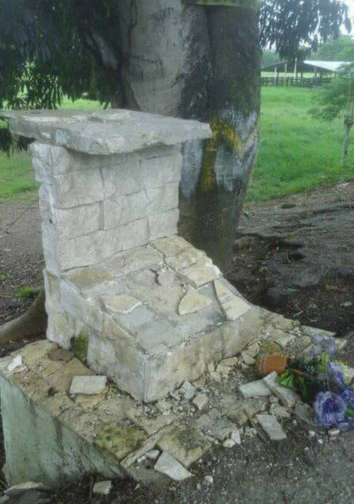 Desaparece estatua instalada en honor a Martín Elías en San Onofre. CORTESÍA