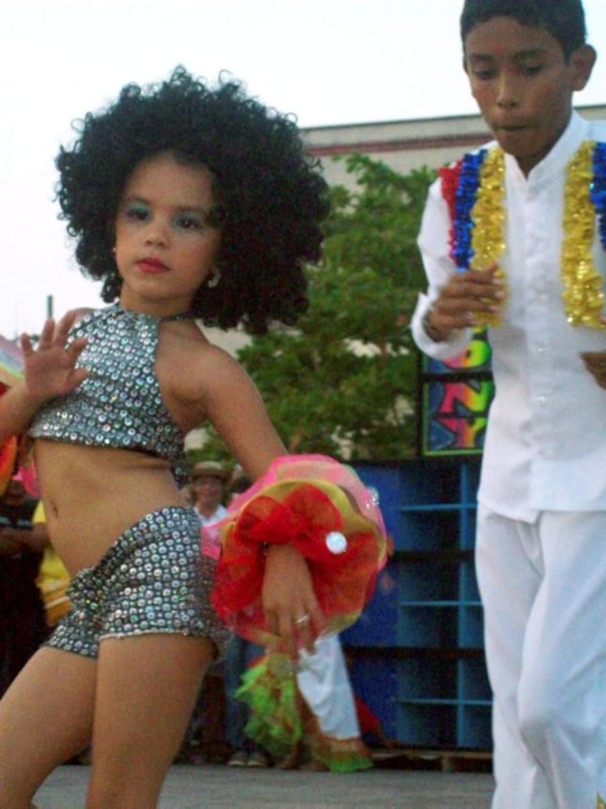 Anny Paz Cuello Tovar, reina infantil durante el show de coronación.