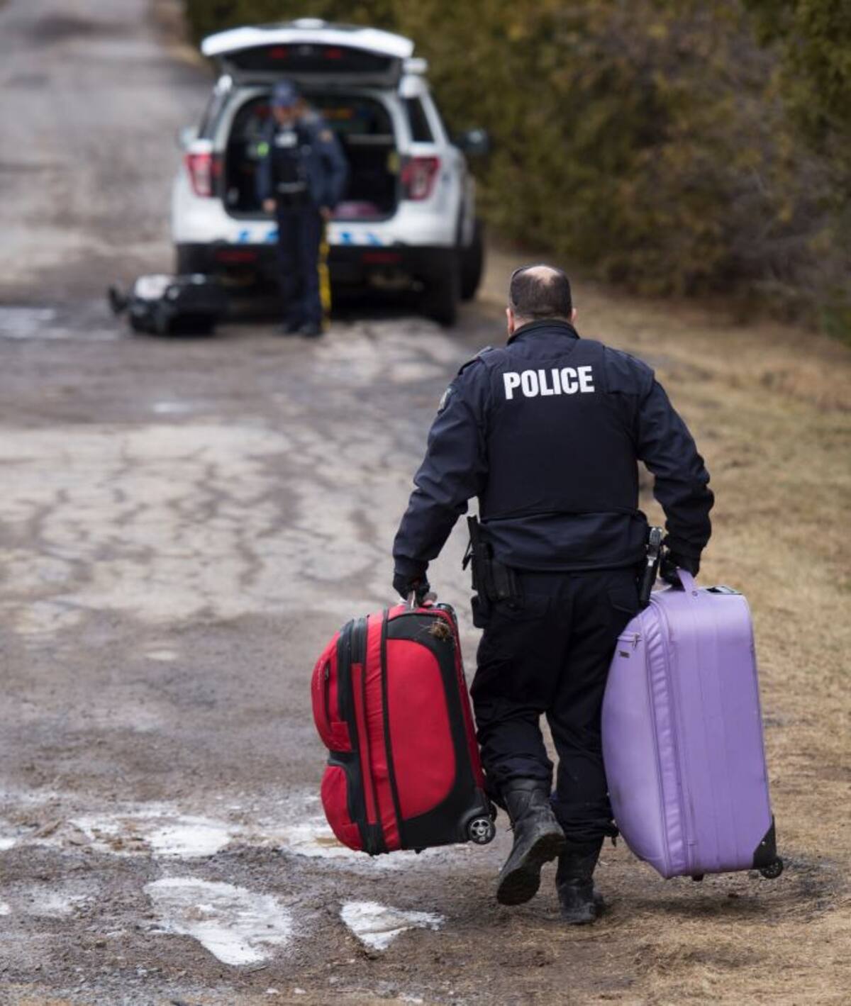 En menos de dos días esta semana, más de 70 personas franquearon la frontera entre Estados Unidos y Canadá, a veces en plena noche, según un conteo de la AFP y agentes locales. AFP DON EMMERT