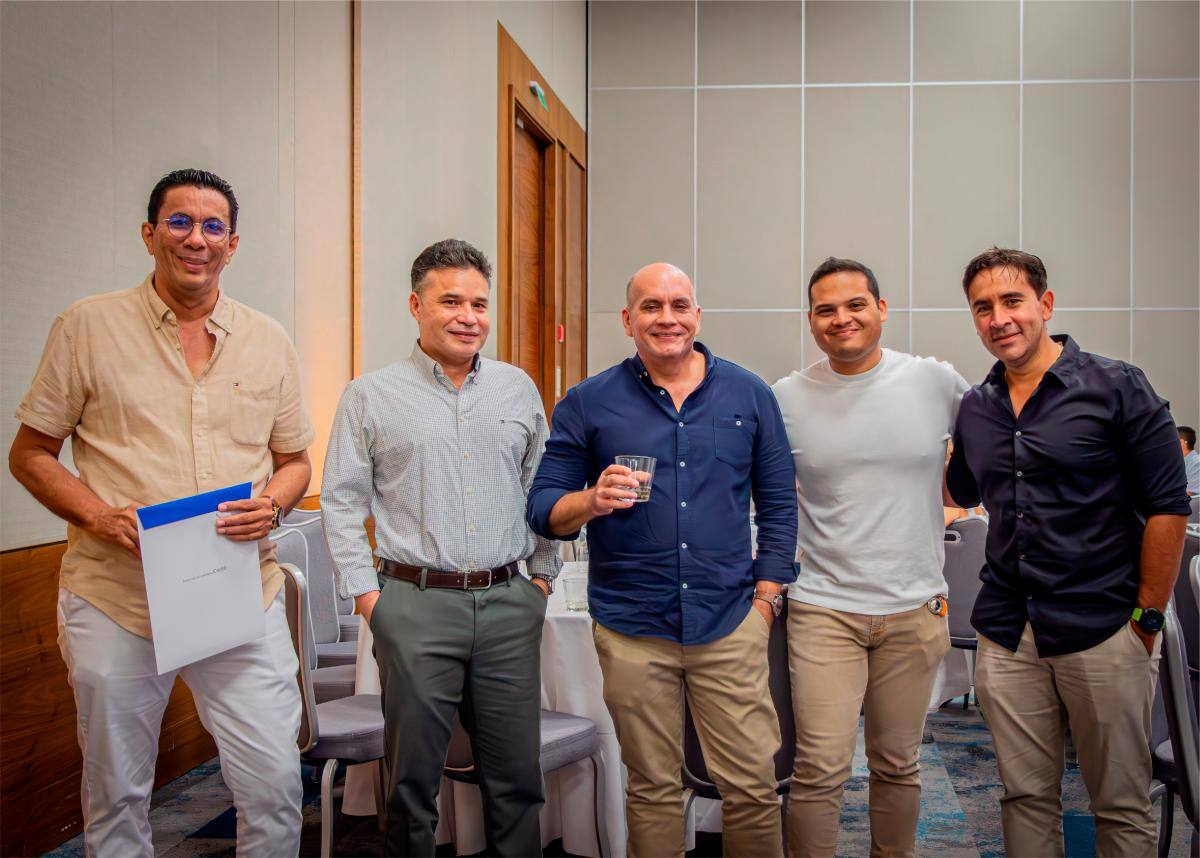 Juan Carlos López, Álvaro Mendoza, Allan Viana, Cristian Alvis y Andrés Castro.