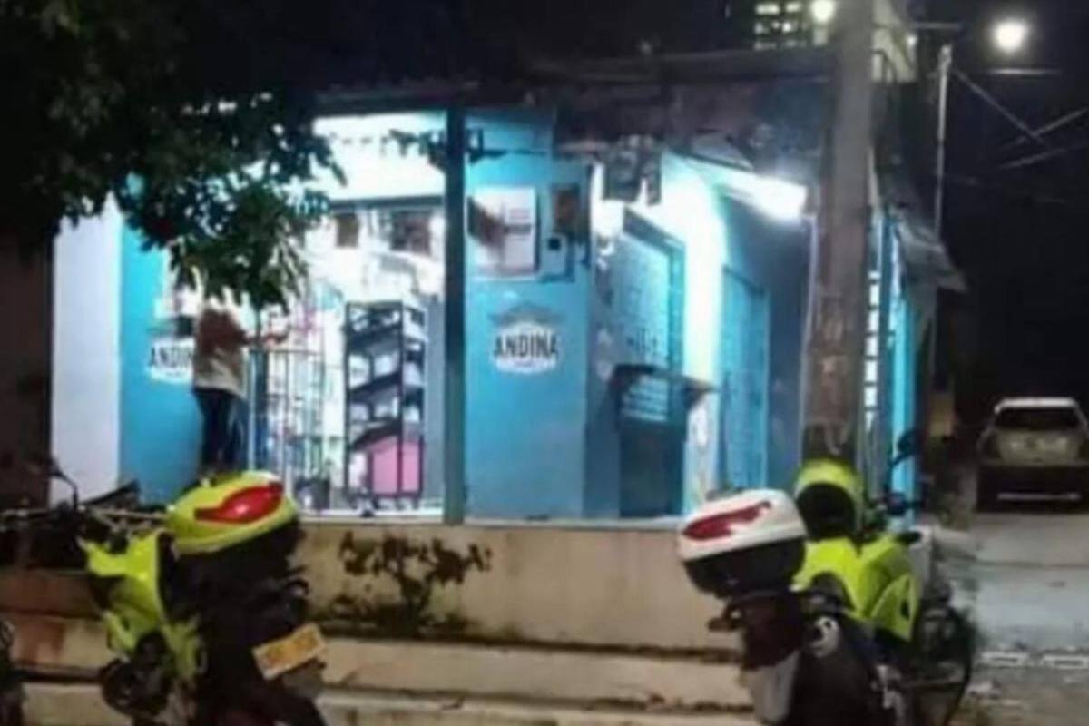 ¿Advertencia? Sicarios se hacen pasar como clientes y balean a tendero