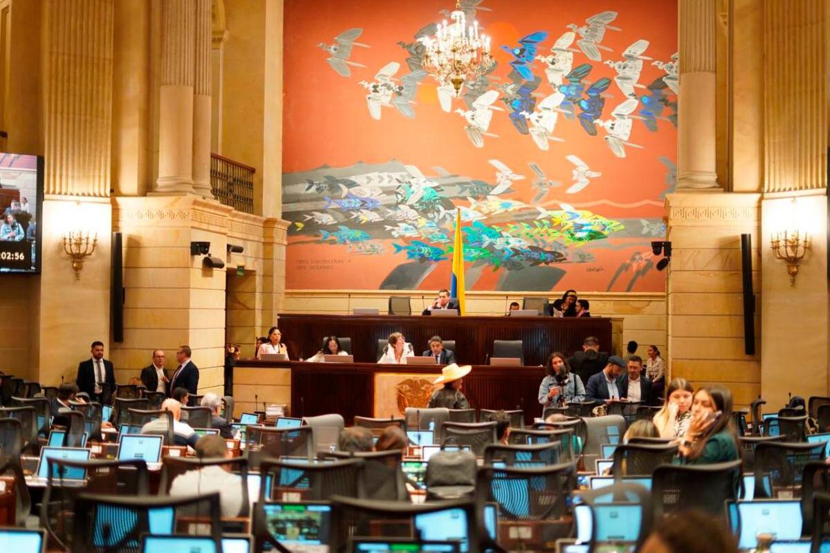 Aplazan debate de reforma a la salud en el Congreso de la República