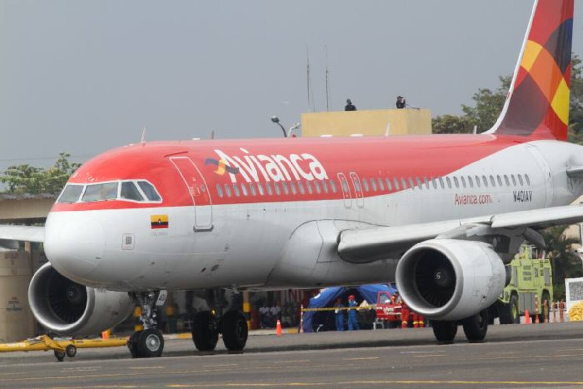 La cancelación de los vuelos se debe a la continuación de la huelga de la aerolínea española Iberia. COLPRENSA