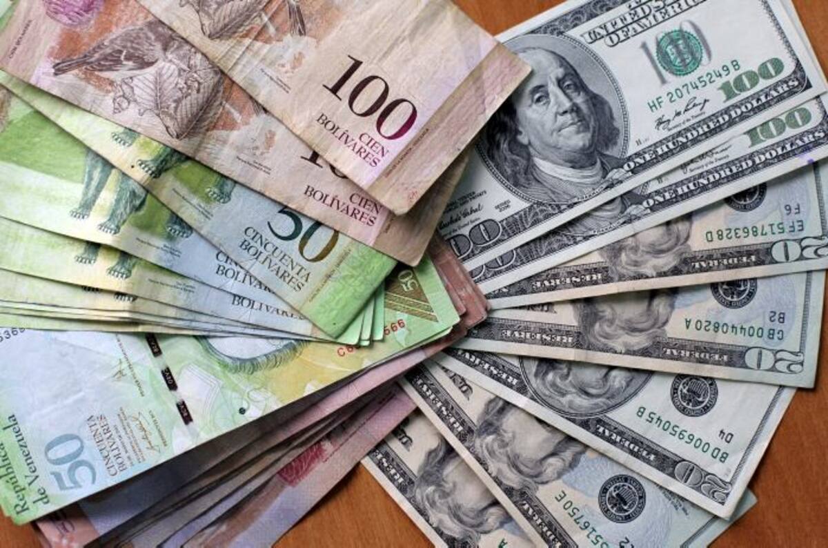 Este es el quinto ajuste cambiario adelantado por Venezuela en diez años de férreo control sobre el mercado de divisas. AFP THOMAS COEX