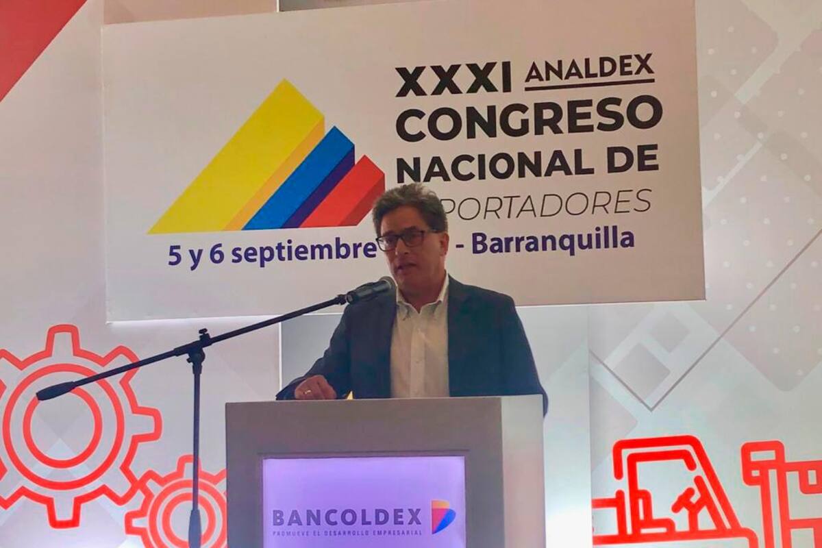 El Gobierno no se quedará quieto en el tema de Electricaribe: Minhacienda