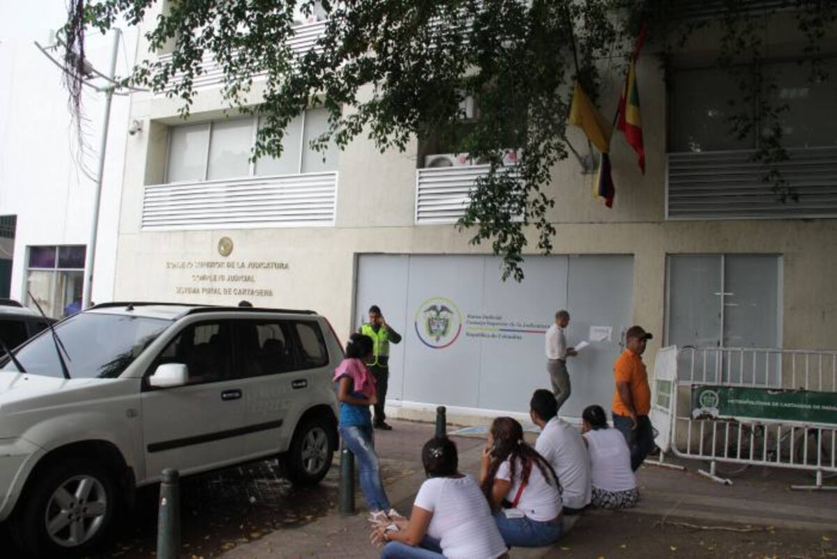 Complejo Judicial de la Judicatura. Los abogados de la defensa de Manolo Duque y los demás detenidos pídieron libertad de sus defendidos ante el juez Kevin Díaz, por considerar que los presuntos delitos no fueron bien sustentados, Archivo.
