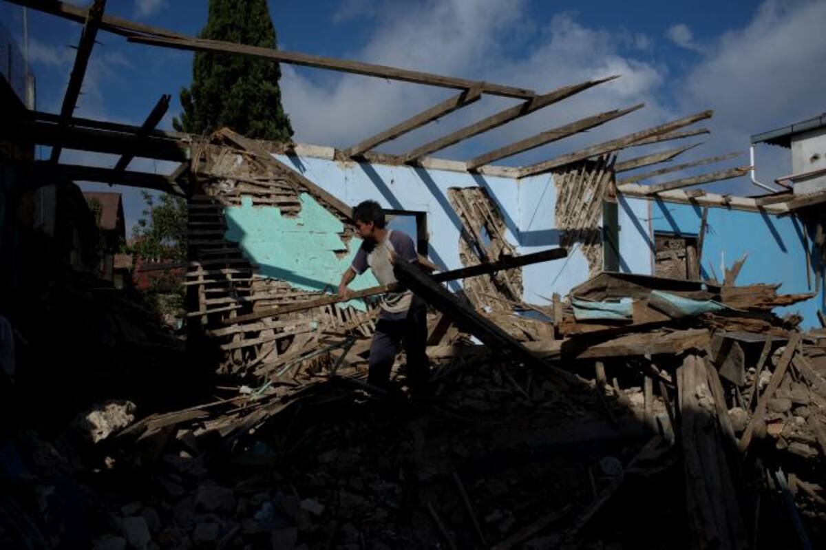 El terremoto de 7,4 grados de magnitud dejó hasta ahora 44 muertos. Archivo