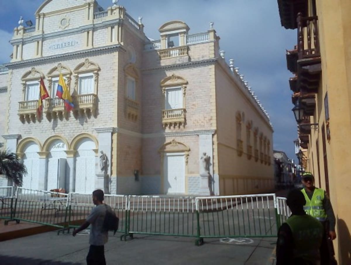 La sanción de la Ley de Ordenamiento Territorial se realiza en el Adolfo Mejía. ÓSCAR DÍAZ ACOSTA - EL UNIVERSAL -