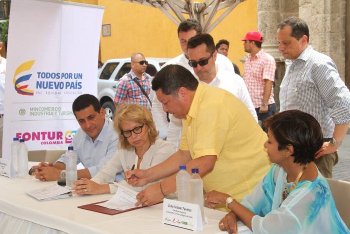 En el acto de lanzamiento estuvieron el gobernador Dumek Turbay, la ministra Cecilia Álvarez-Correa, el alcalde Manolo Duque y Zully Salazar, presidenta de Corpoturismo. Óscar Díaz-El Universal