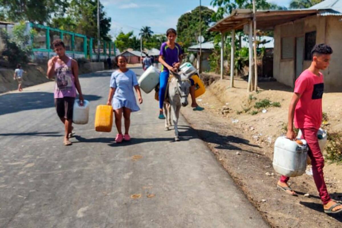 Quejas por falta de agua en Caracolí y mal estado de la Transversal de los Montes de María