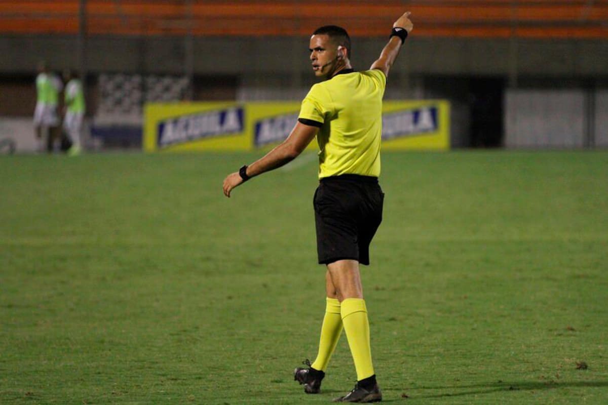¡Qué bien! Carlos Ortega, árbitro cartagenero, pitará la final de la Copa
