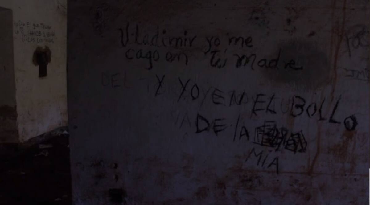 Búnker militar que ahora funciona como refugio de homosexuales reprimidos. CAPTURA DE PANTALLA DEL VIDEO