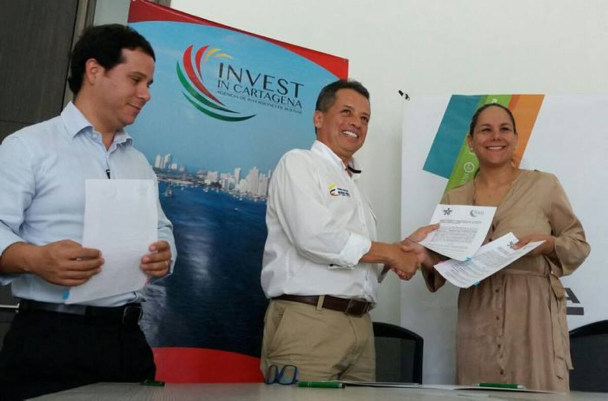 Invest in Cartagena y Bolívar y el Sena firmaron el conveniopara formar la mano de obra que tendrá oportunidades laborales en esta naciente industria que explora yacimientos costa afuera.