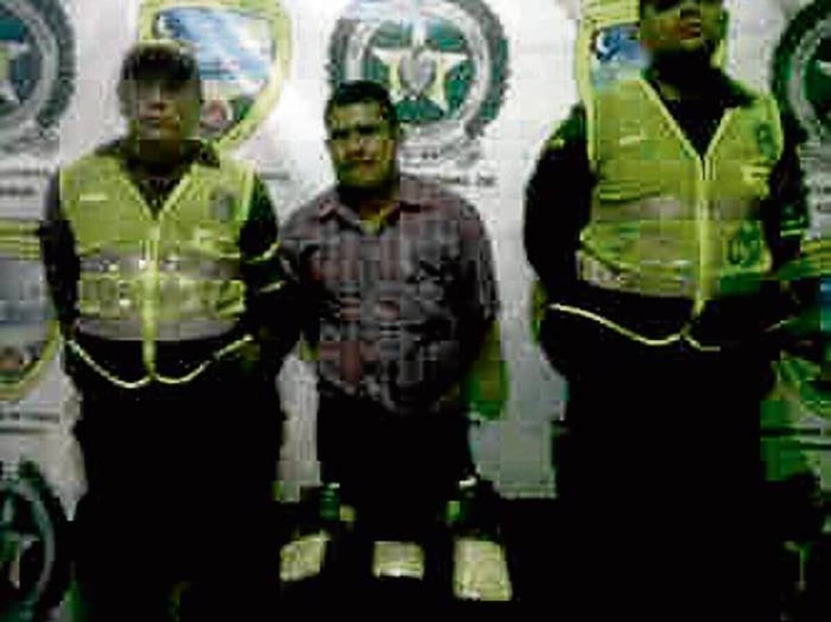 Fidel Conde González, capturado con coca camuflada en sus zapatos.