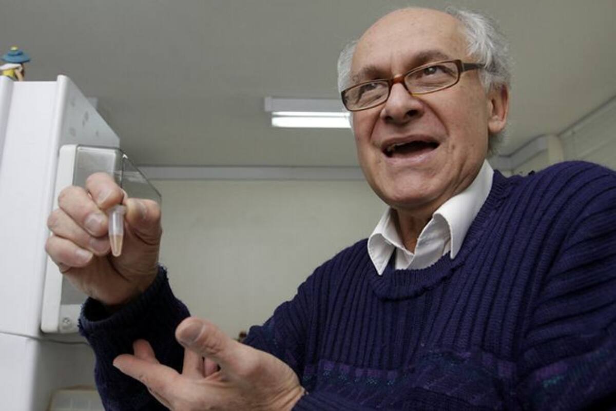 Manuel Elkin Patarroyo.