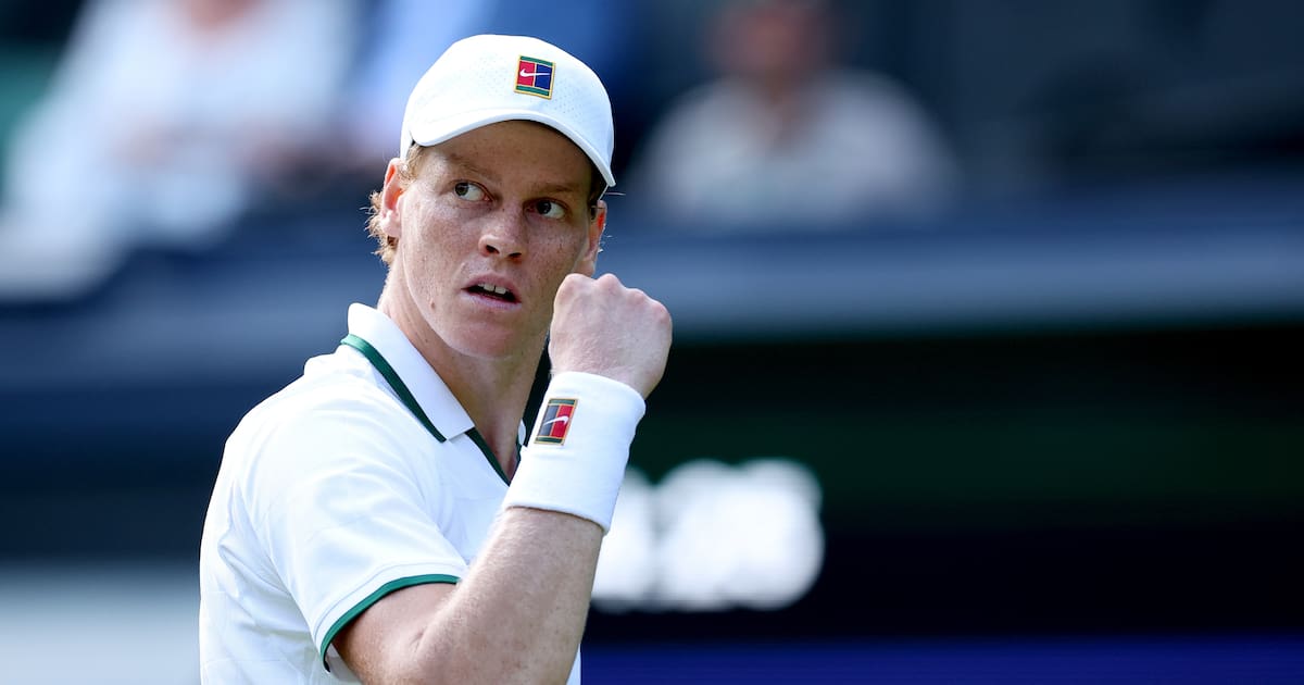 Jannik Sinner comenzó sufriendo su defensa del título en Wimbledon
