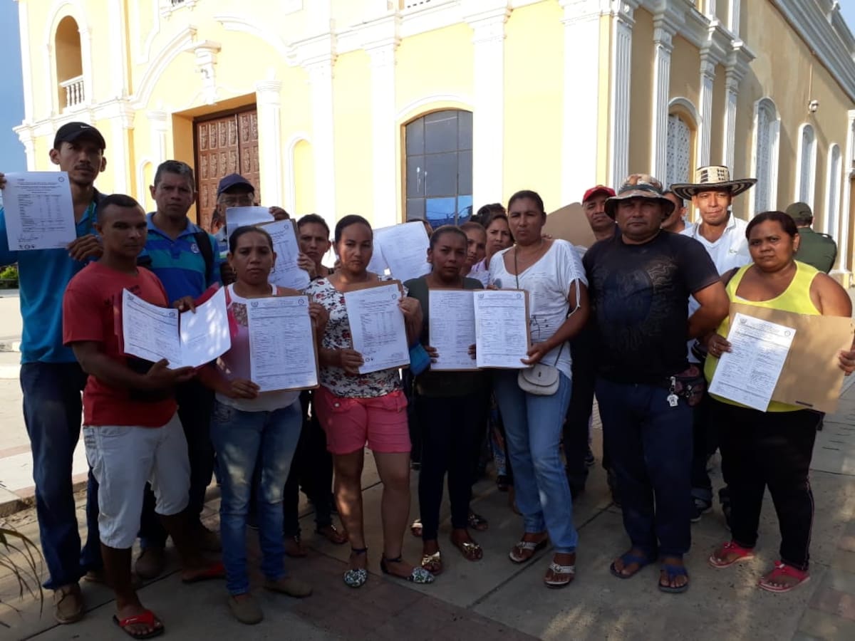 A finales de mayo, los padres hicieron un plantón para exigir la entrega del informe completo, recalcando que los resultados recibidos eran “comunes y corrientes”. Lila Leyva Villarreal